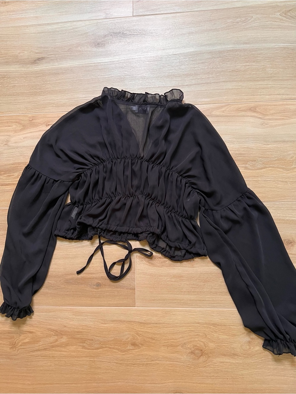SNDYS Bali Top XS Black Sheer Ruched Drawstring Crop Blouse Revolve Boho - Picture 5 of 12